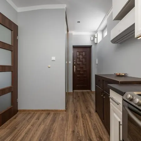 Market Square Corner Kuźnicza By Renters *